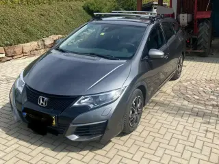 Angekaufter Honda Civic Tourer 2015 in grau