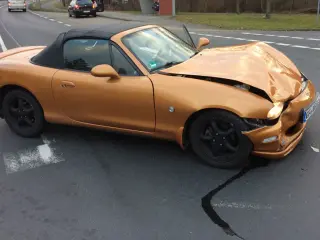 Mazda MX-5 2003, Cabrio in orange