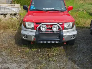 Angekaufter Mitsubishi Pajero Pinin 2002 in rot/silber