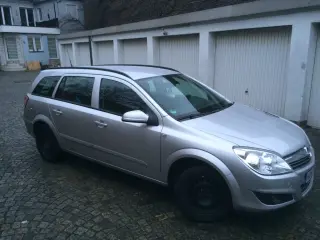 Opel Astra H Caravan 2006, Kombi, von uns übernommen