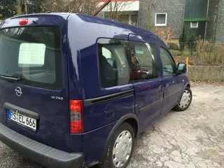 Opel Combo C Tour 2007, Hochdachkombi in dunkelblau